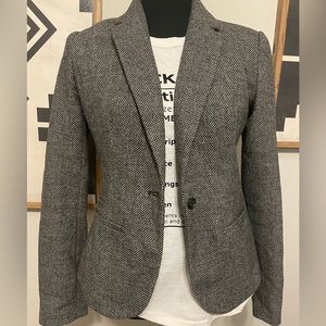 Nice Women’s Merona Size 2 Blazer!!
